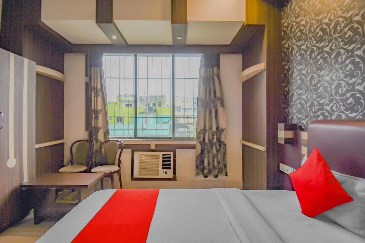 Oyo 1851 Hotel Sefali Deluxe โกลกาตา ภายนอก รูปภาพ