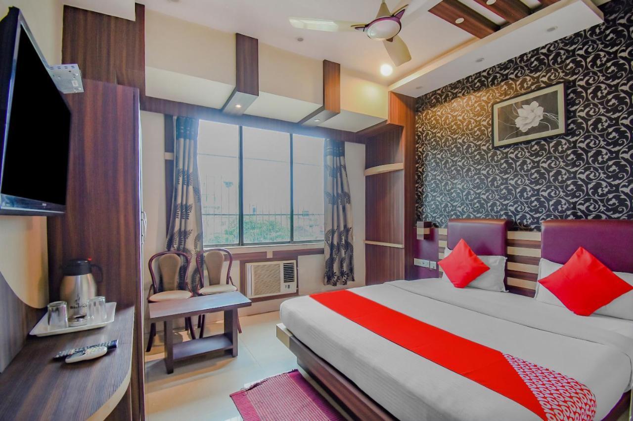 Oyo 1851 Hotel Sefali Deluxe โกลกาตา ภายนอก รูปภาพ
