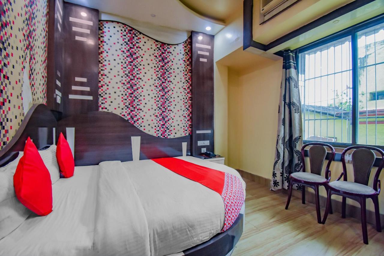 Oyo 1851 Hotel Sefali Deluxe โกลกาตา ภายนอก รูปภาพ