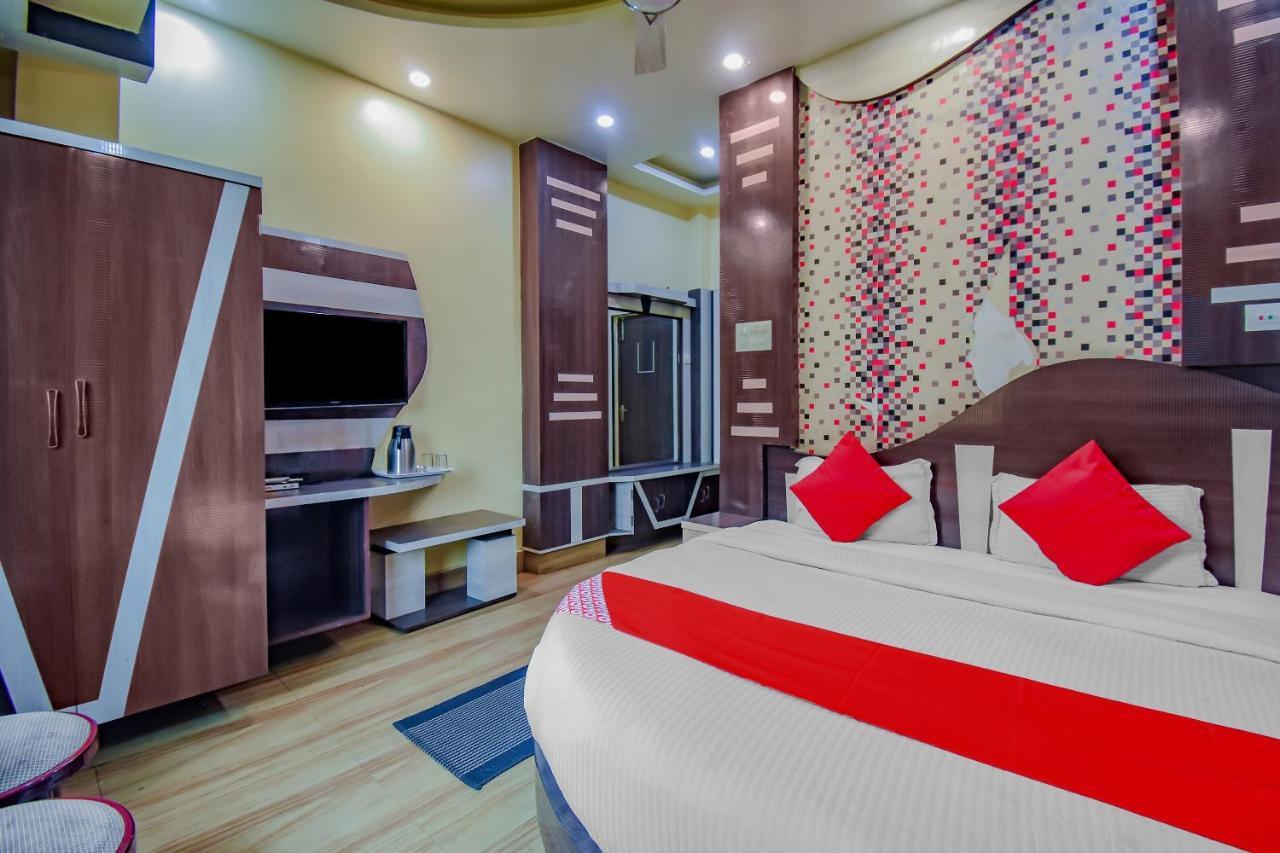 Oyo 1851 Hotel Sefali Deluxe โกลกาตา ภายนอก รูปภาพ