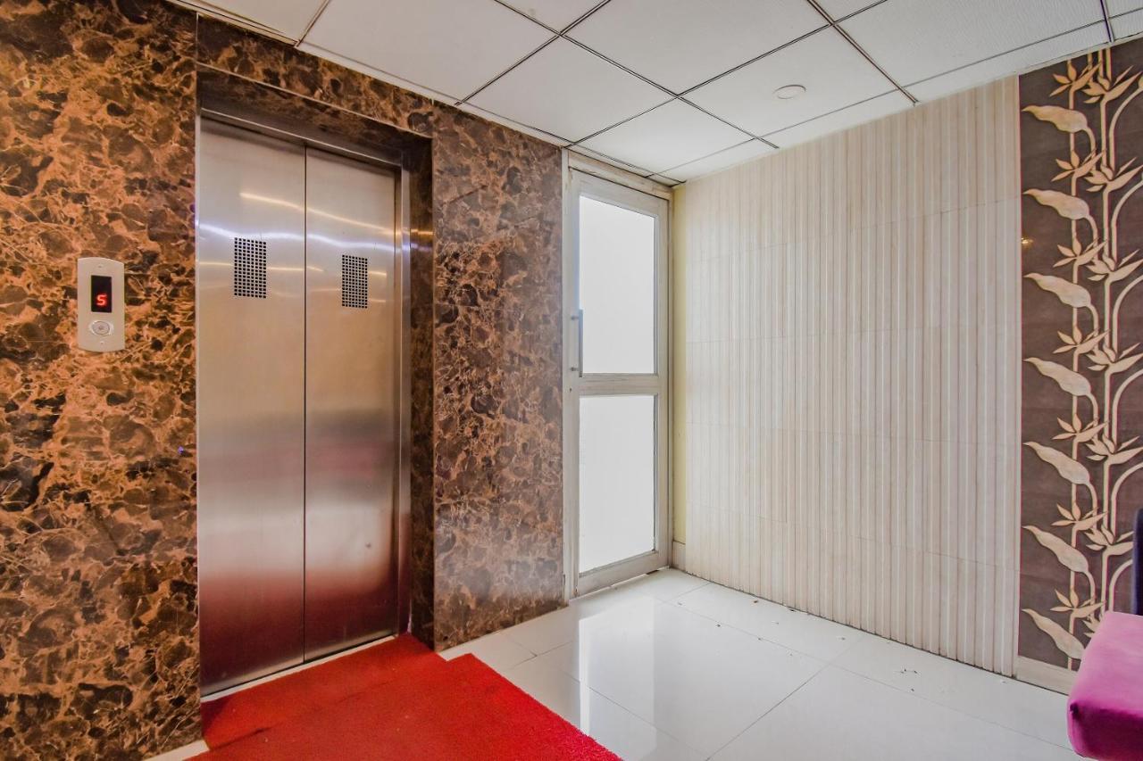 Oyo 1851 Hotel Sefali Deluxe โกลกาตา ภายนอก รูปภาพ